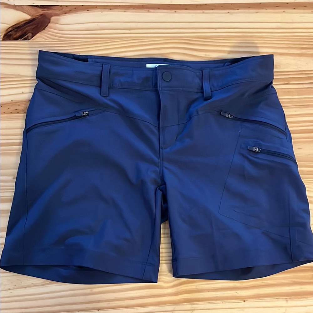 Columbia Shorts